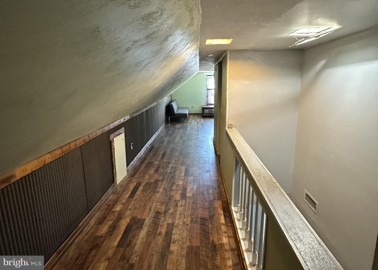 2889 Harryhogan Road photo 11