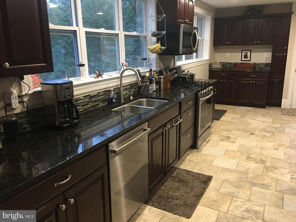 32 Clifton Avenue photo 12