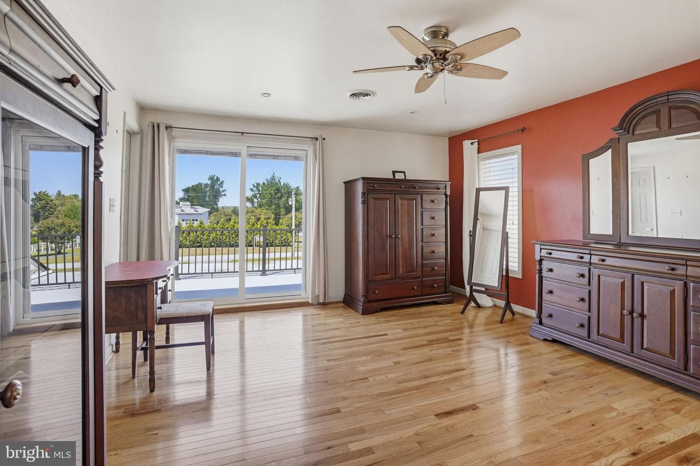 1015 Glebe View Lane photo 29