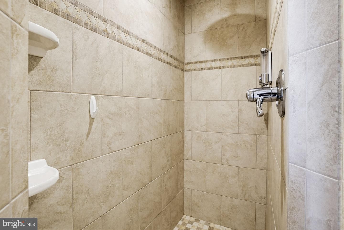 1015 Glebe View Lane photo 33
