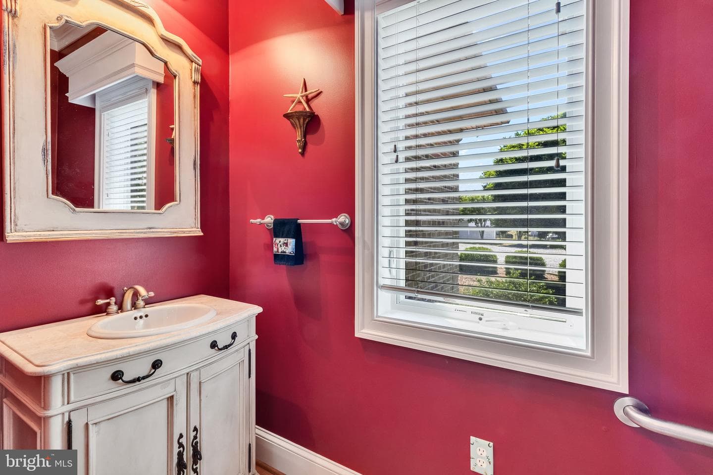 108 Hall Farm Dr photo 39