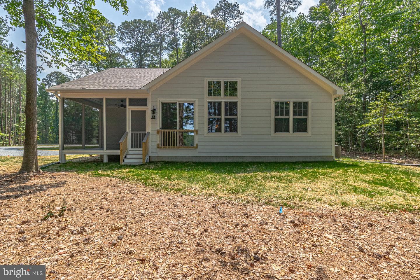 57 Watermans Way photo 41