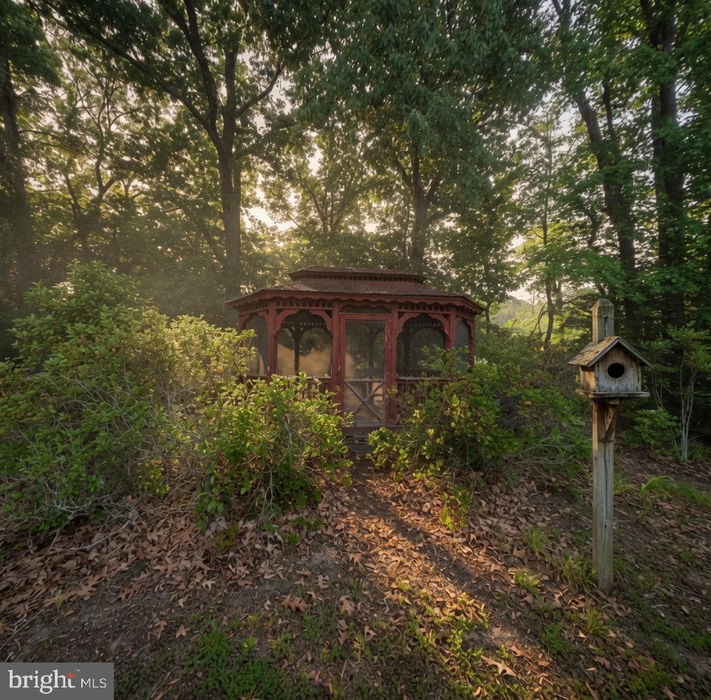 110 E Harbor Dr photo 22