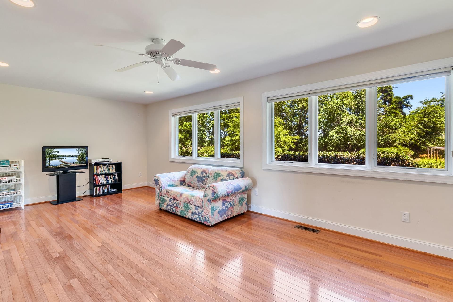 577 Melrose Road photo 26