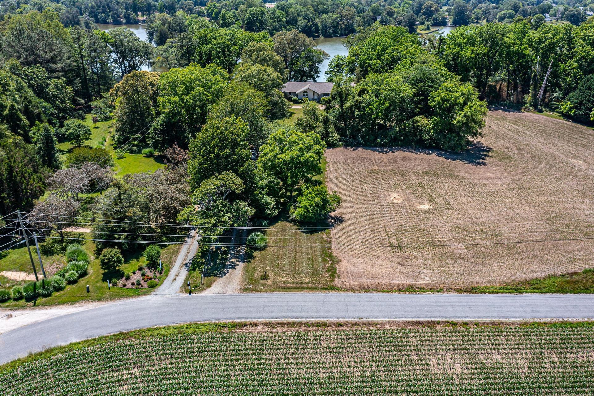 577 Melrose Road photo 3