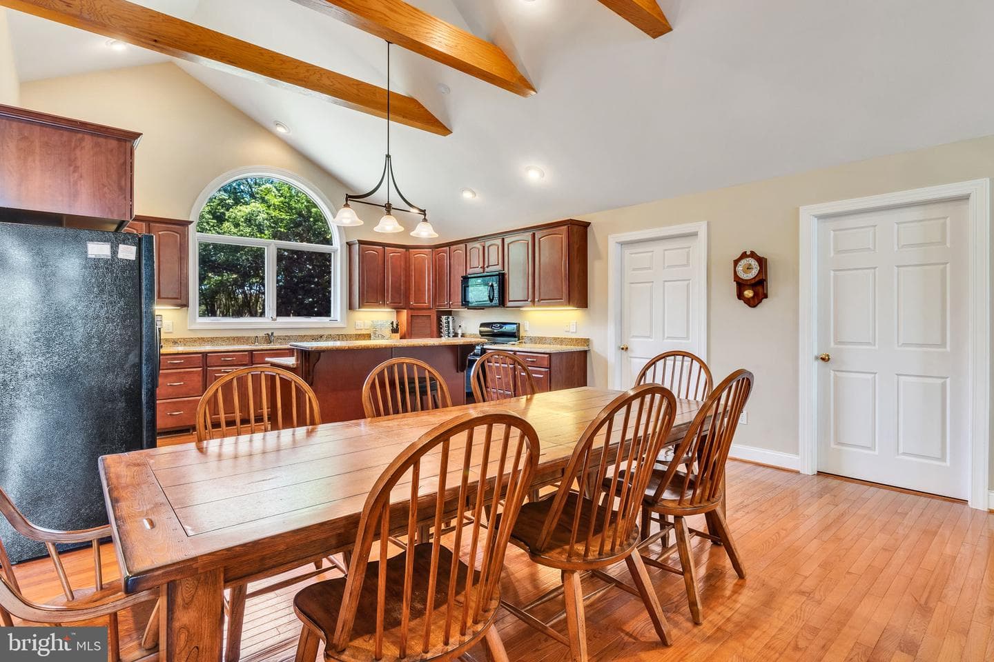 577 Melrose Road photo 9
