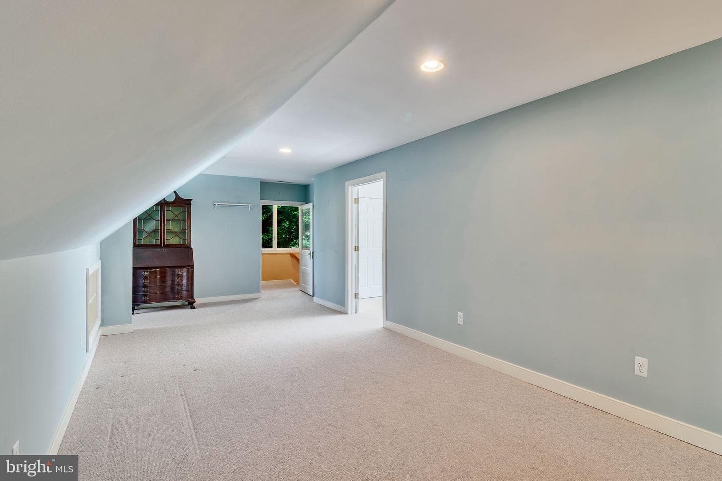 75 Lagrange Avenue photo 37