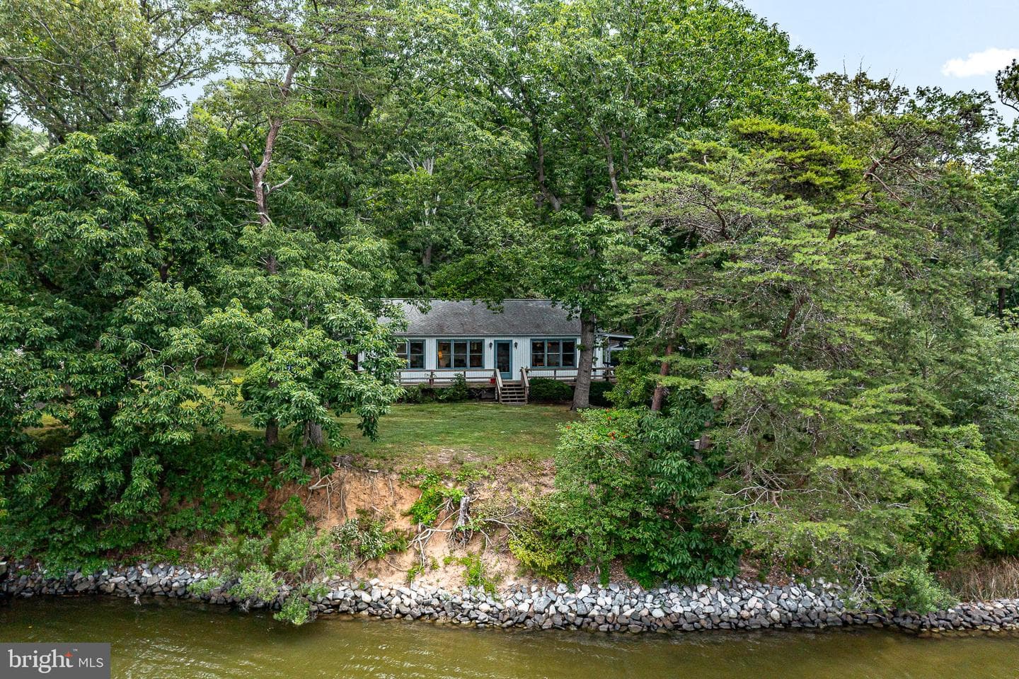 142 Bridge Lane photo 37