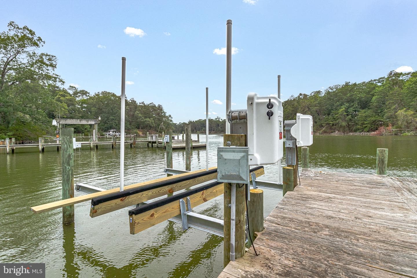 142 Bridge Lane photo 43