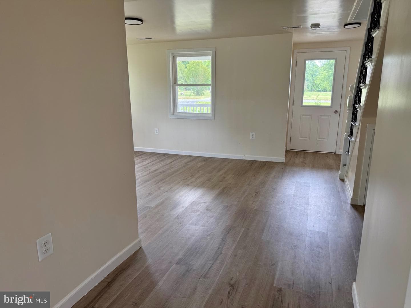 439 Valley Drive photo 10