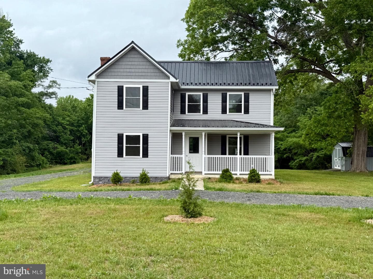 439 Valley Drive photo 3