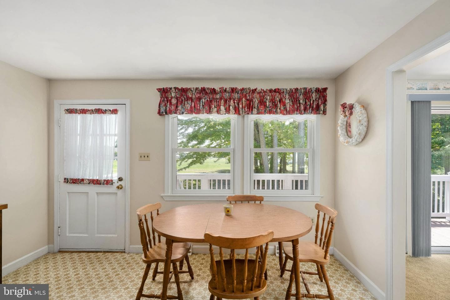 279 Harbor Dr photo 16