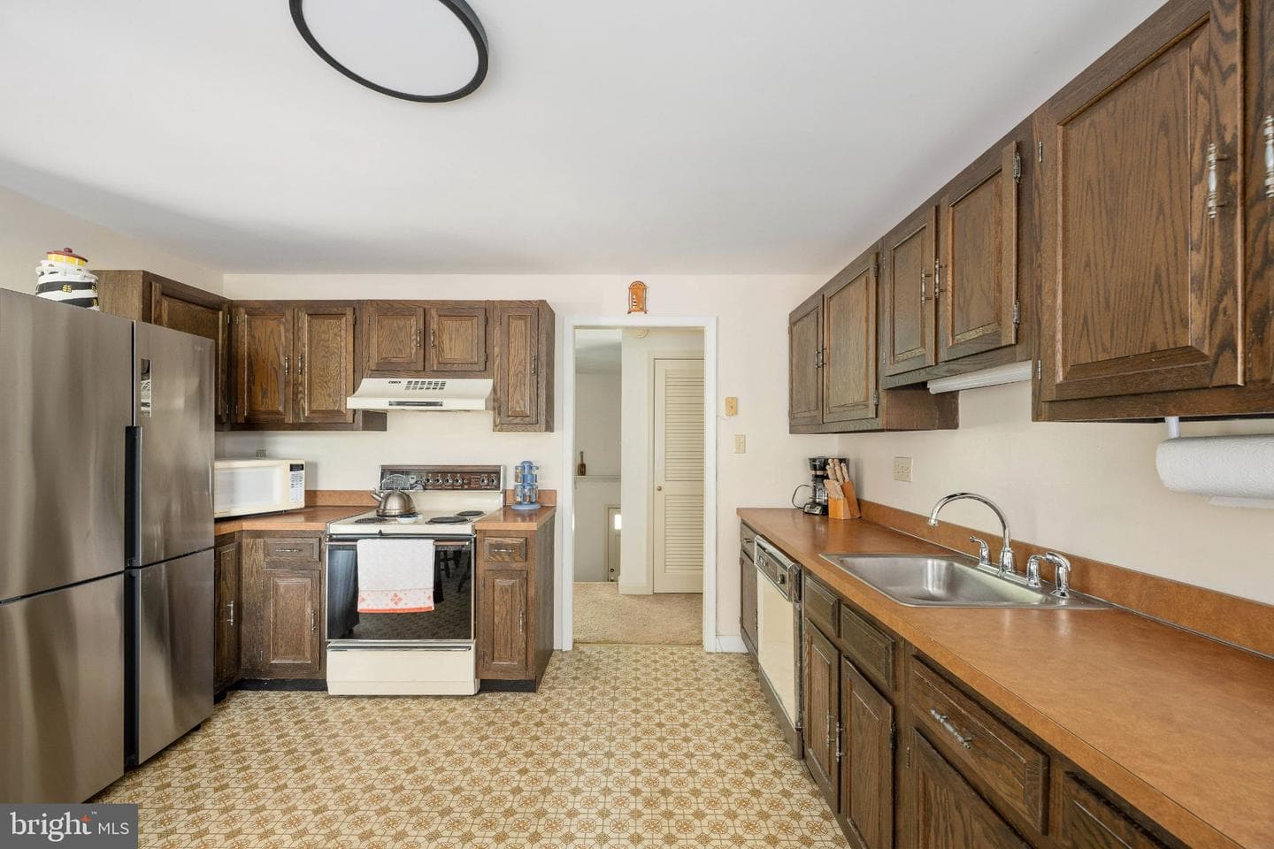 279 Harbor Dr photo 17