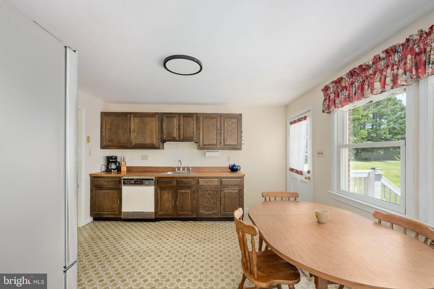 279 Harbor Dr photo 18