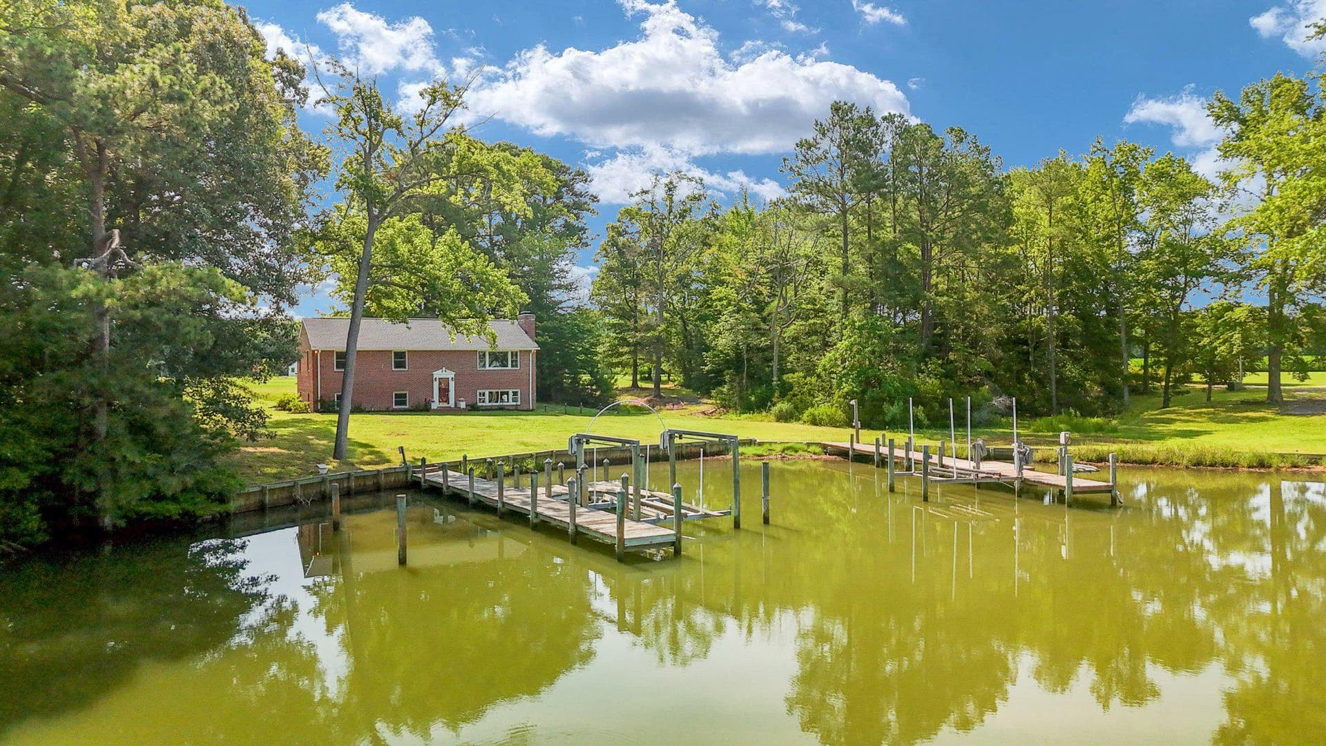 279 Harbor Dr photo 5