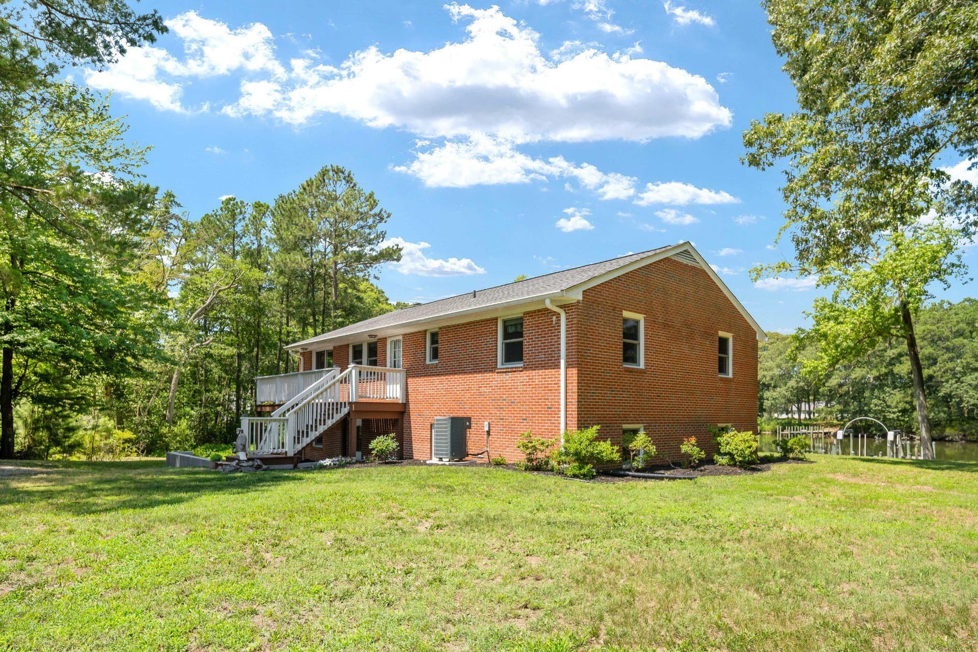 279 Harbor Dr photo 65