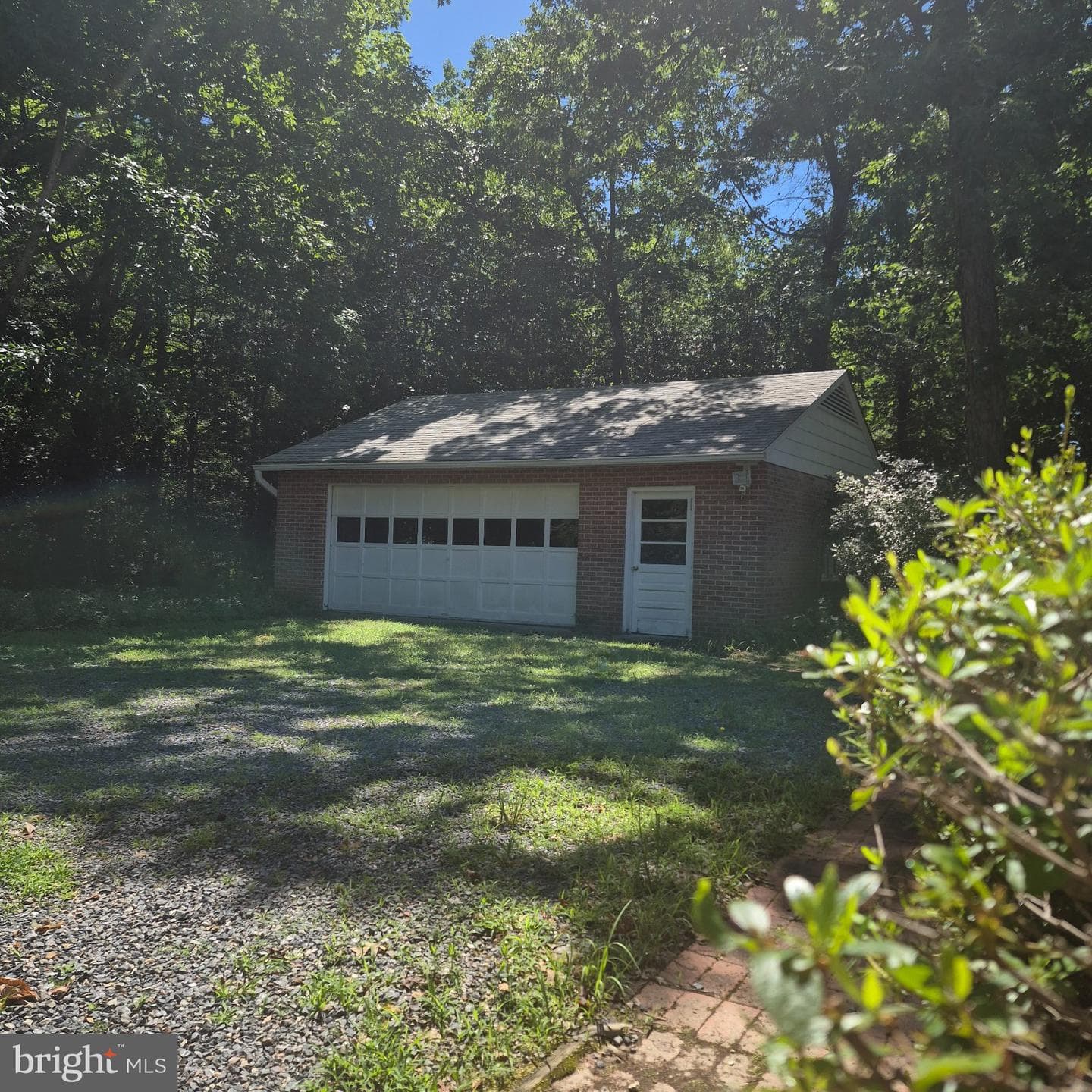 559 Lee Dale Drive photo 3