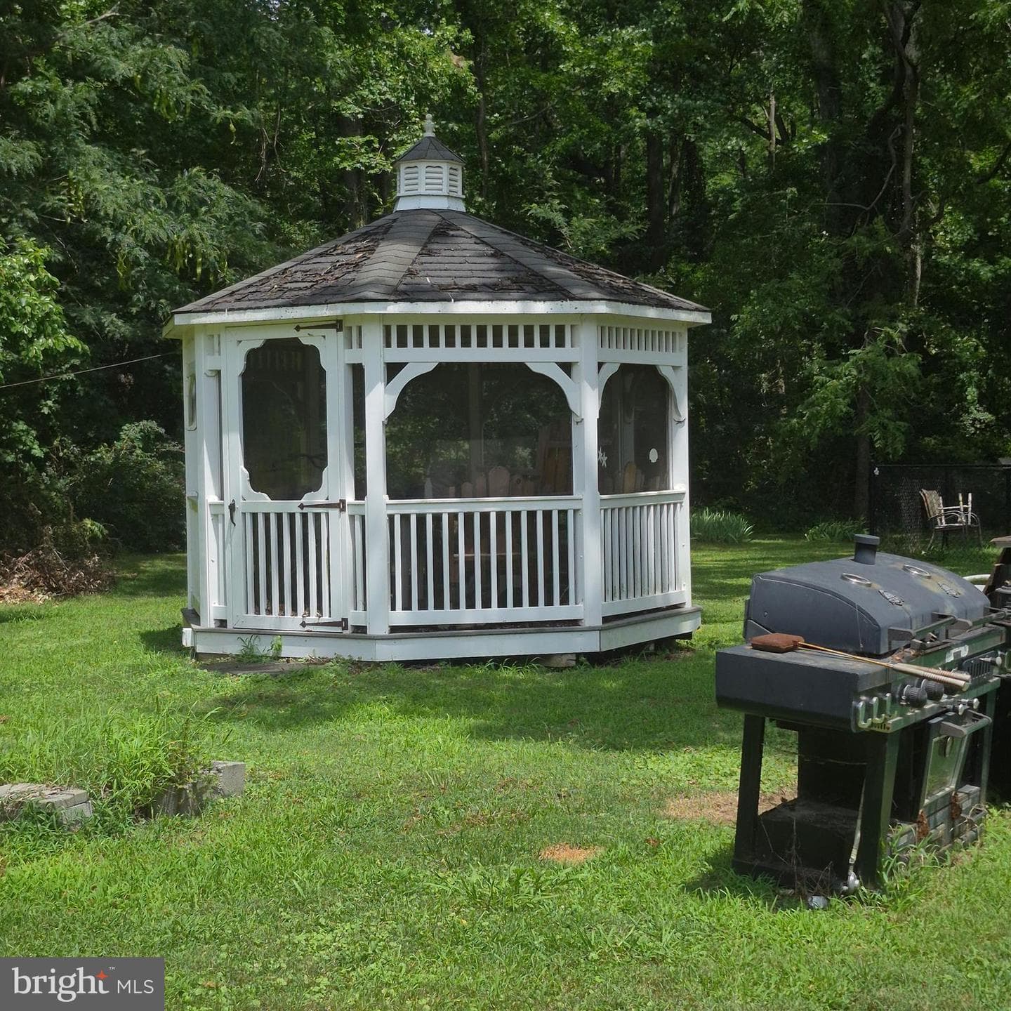 489 Fairport Road photo 17