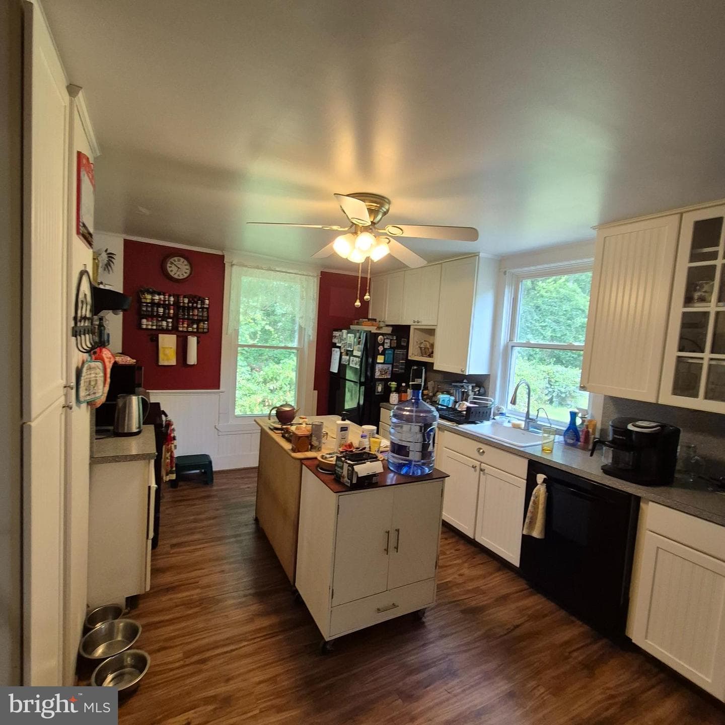 489 Fairport Road photo 3