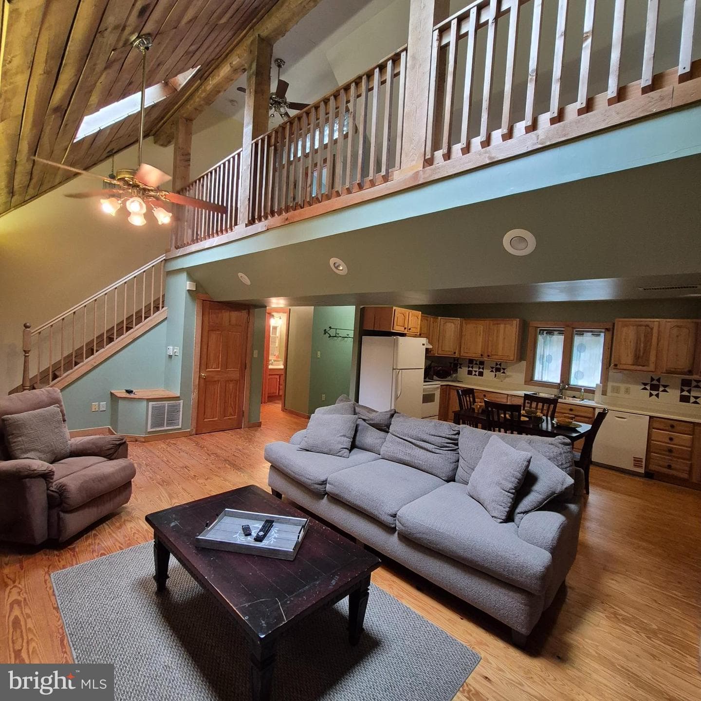 90 E Fountain Lane photo 15