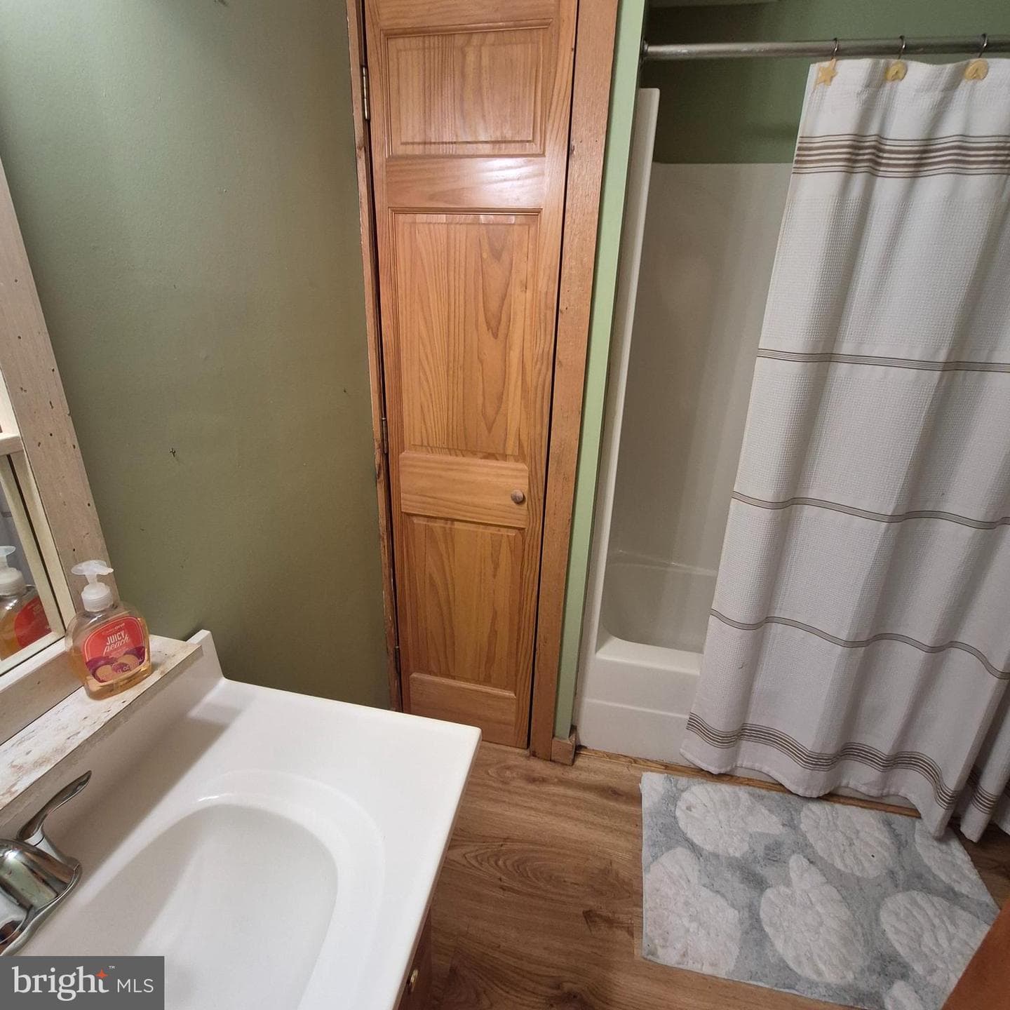 90 E Fountain Lane photo 18