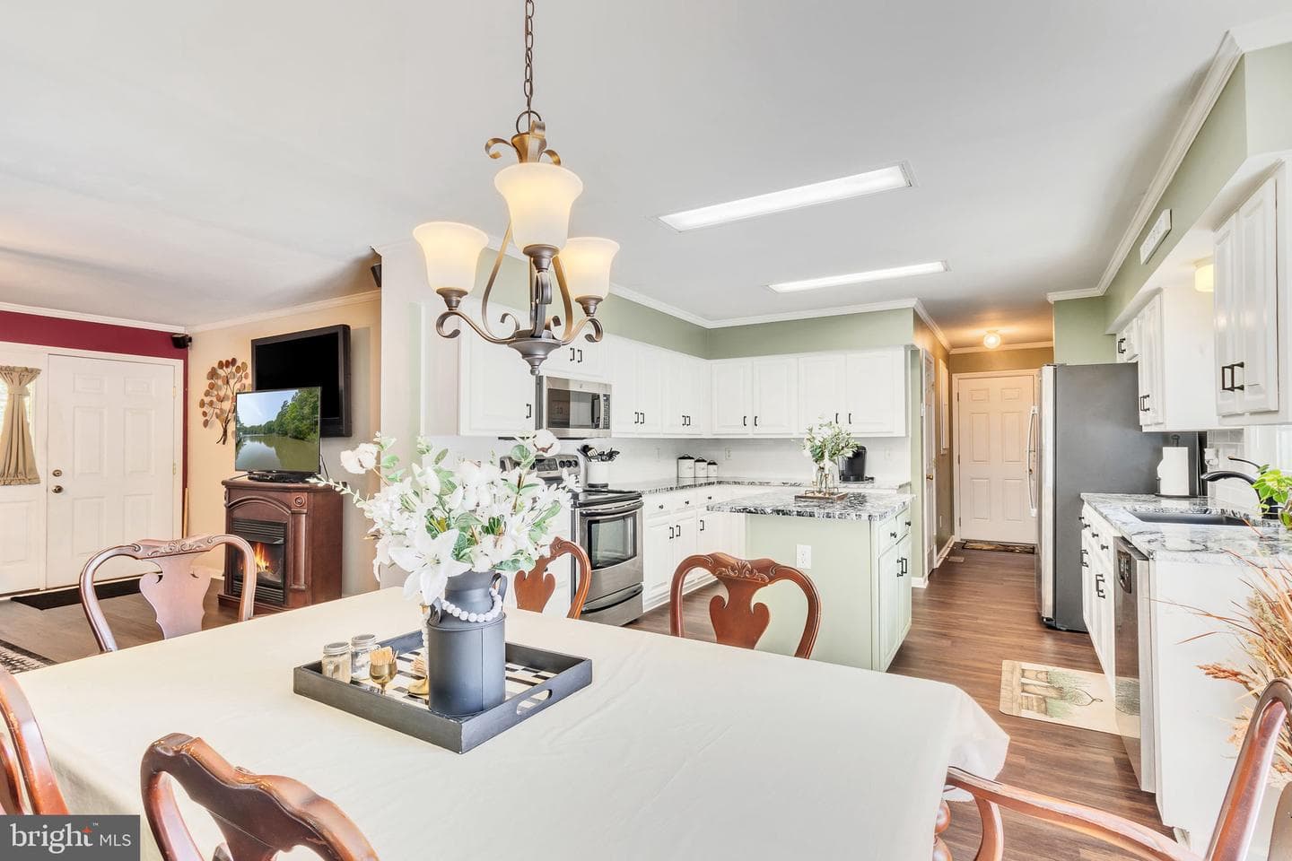 711 Lampkintown Road photo 12