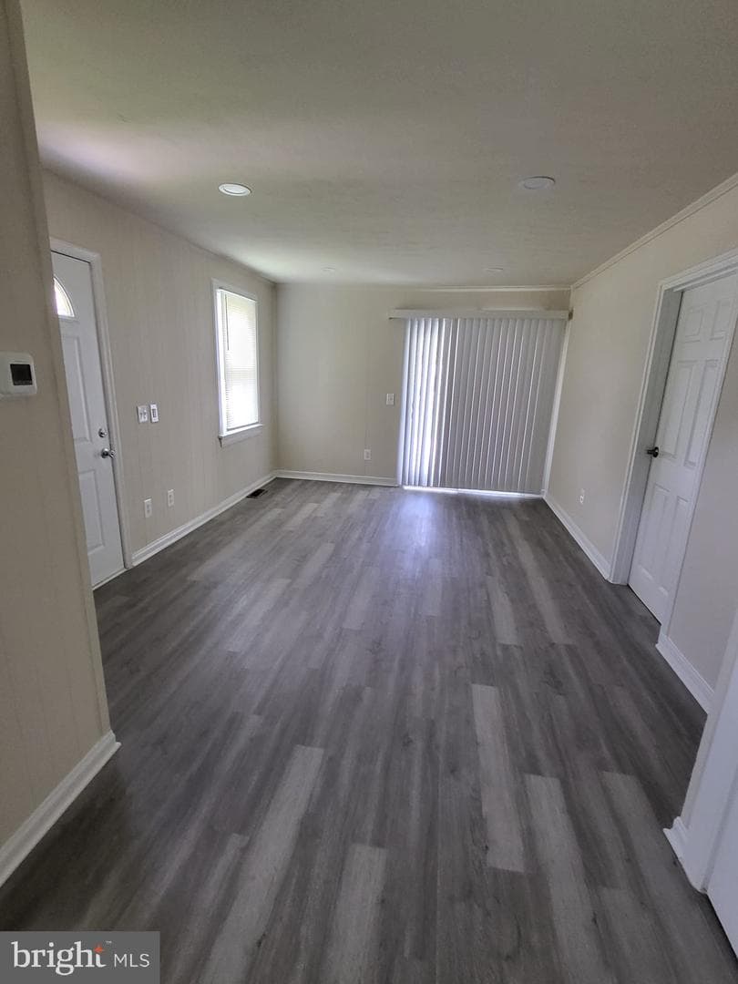 501 Tunstall Avenue photo 12