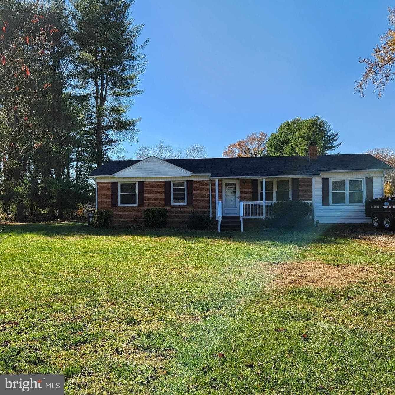 11230 Laurel Lane photo 3