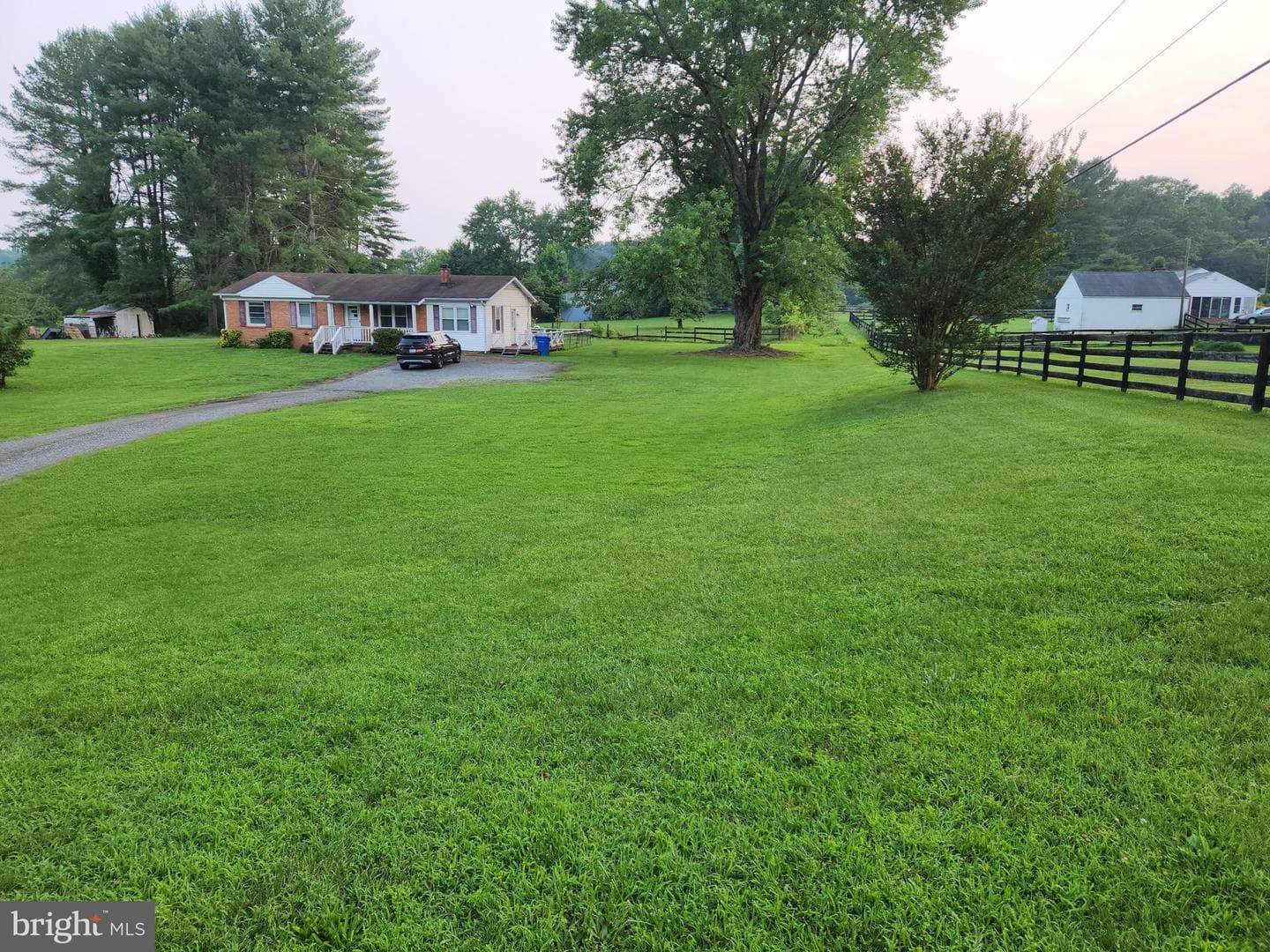 11230 Laurel Lane photo 5