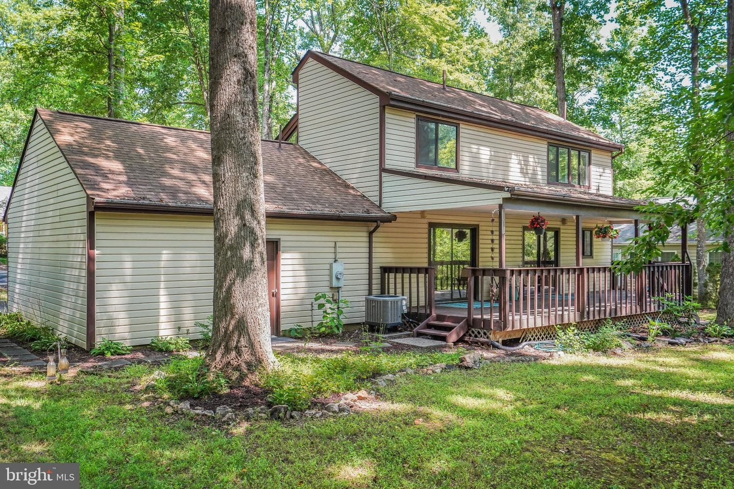 1503 Lakeview Parkway photo 2