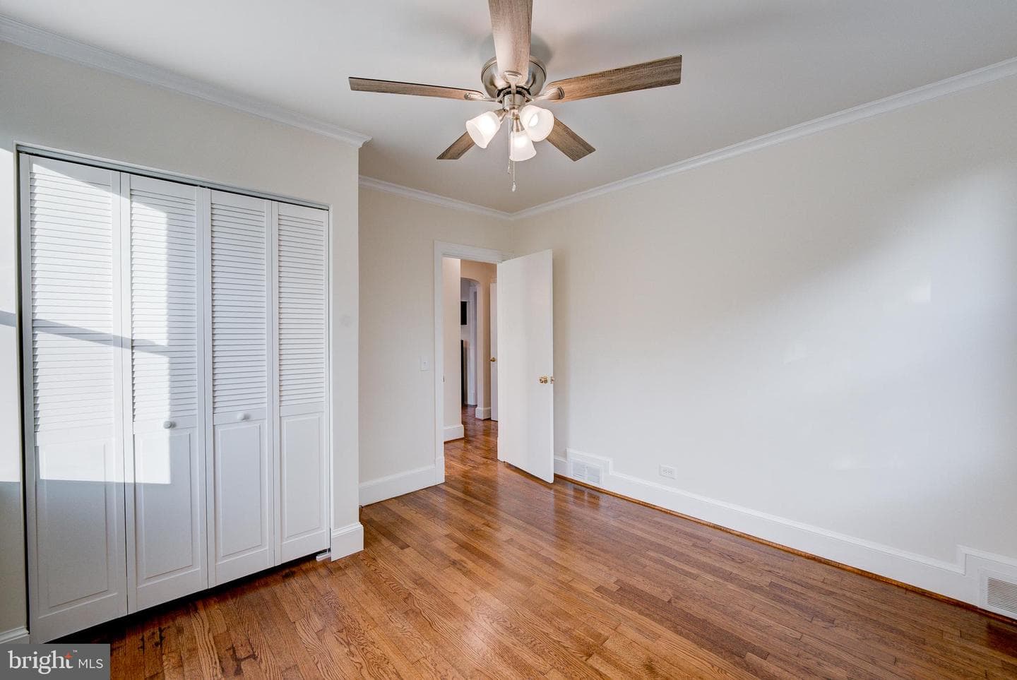 24049 Village Road photo 27