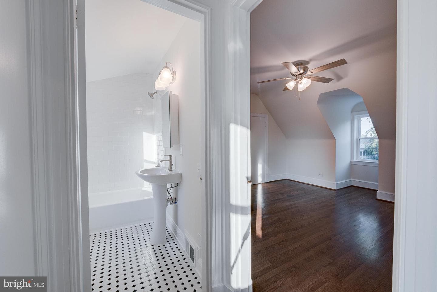 24049 Village Road photo 29