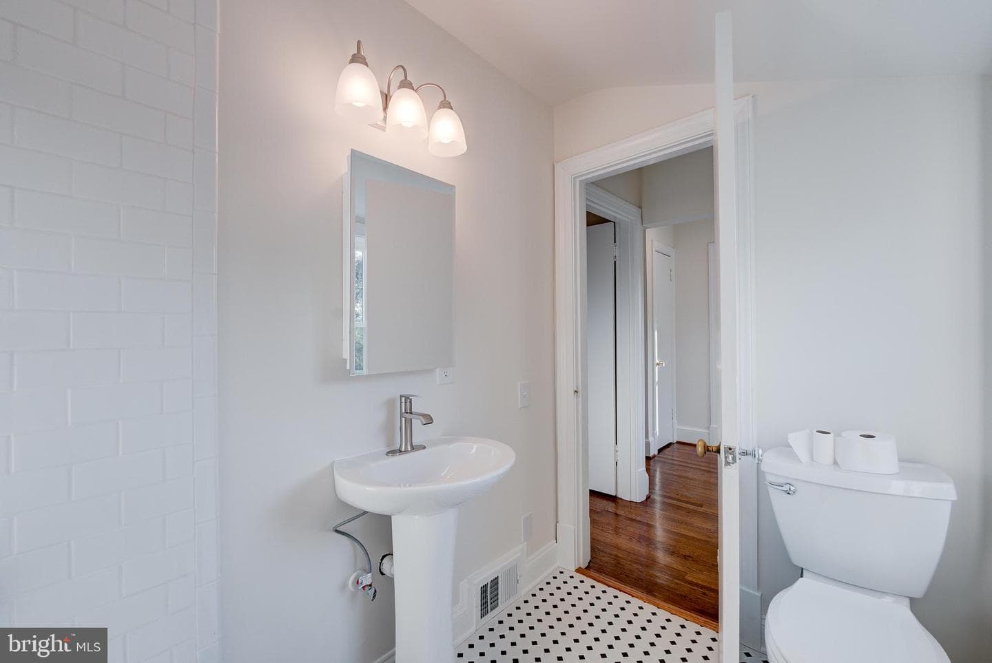 24049 Village Road photo 31