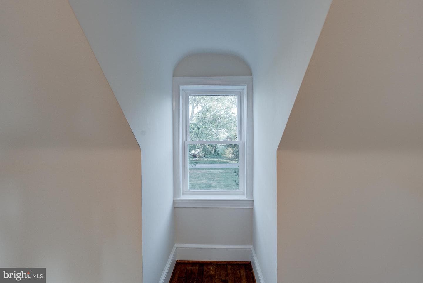 24049 Village Road photo 34