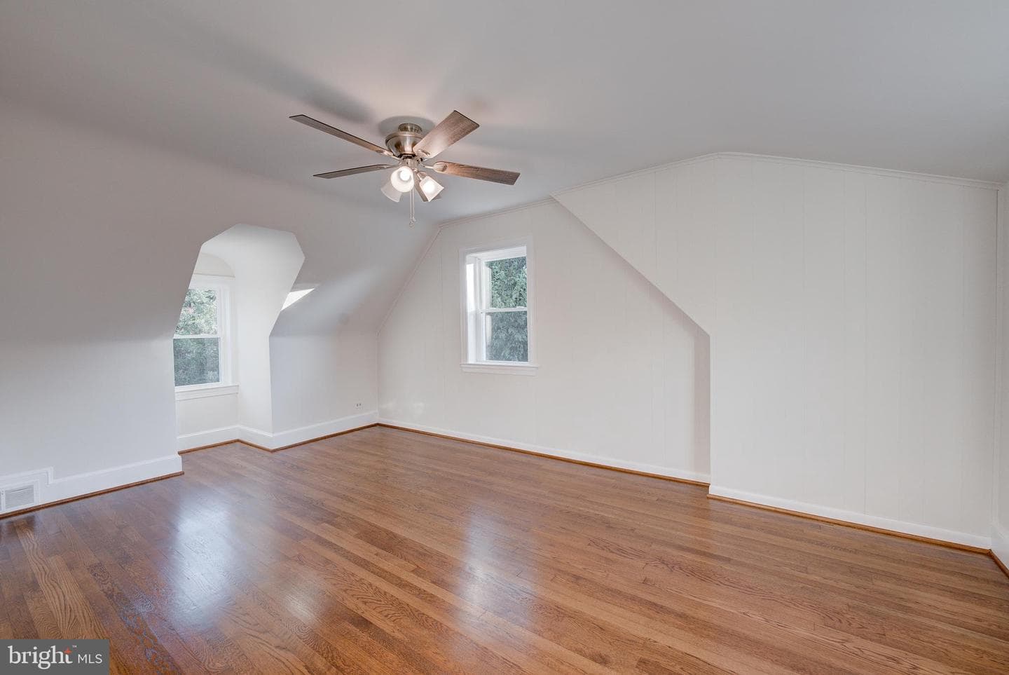 24049 Village Road photo 35