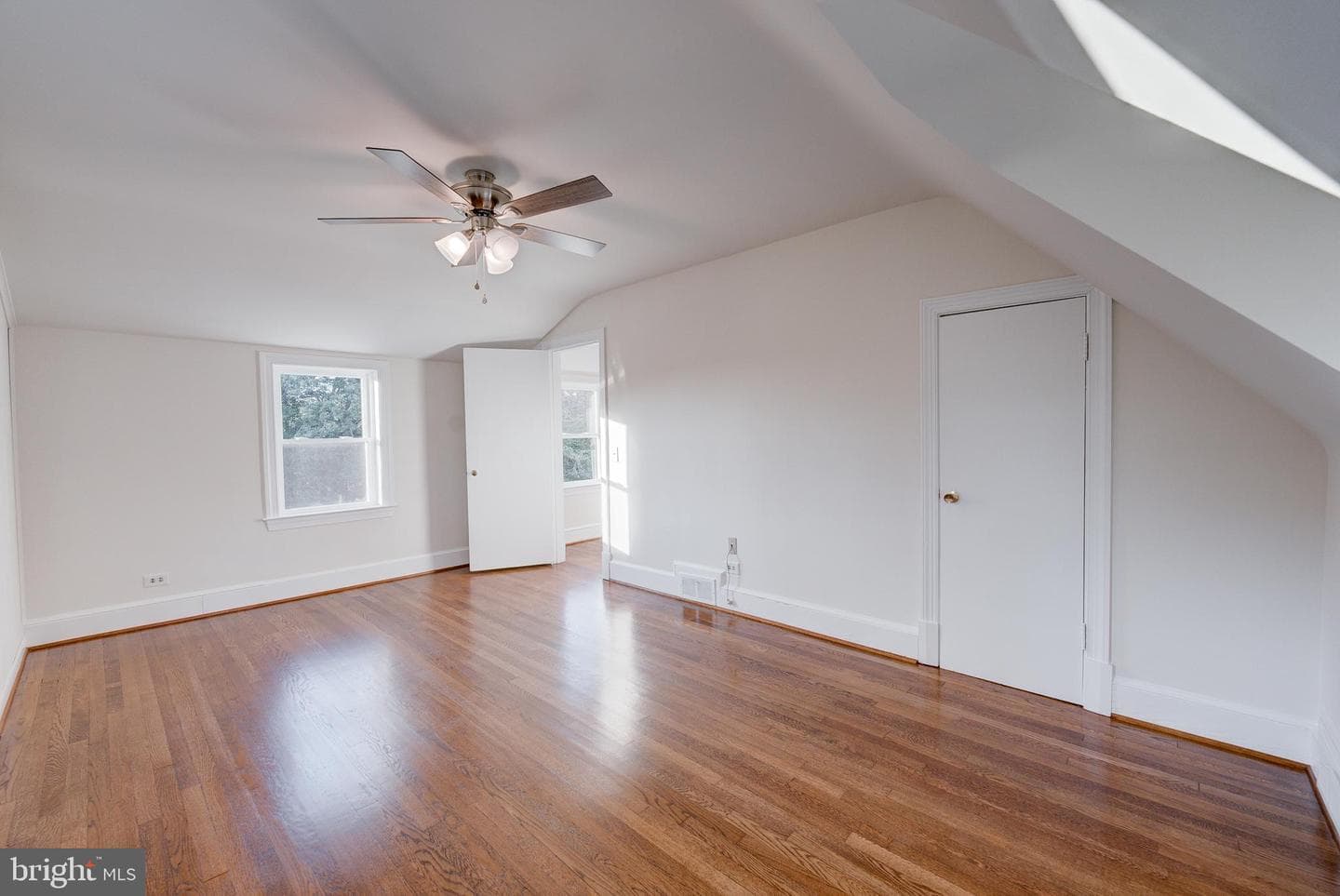 24049 Village Road photo 36