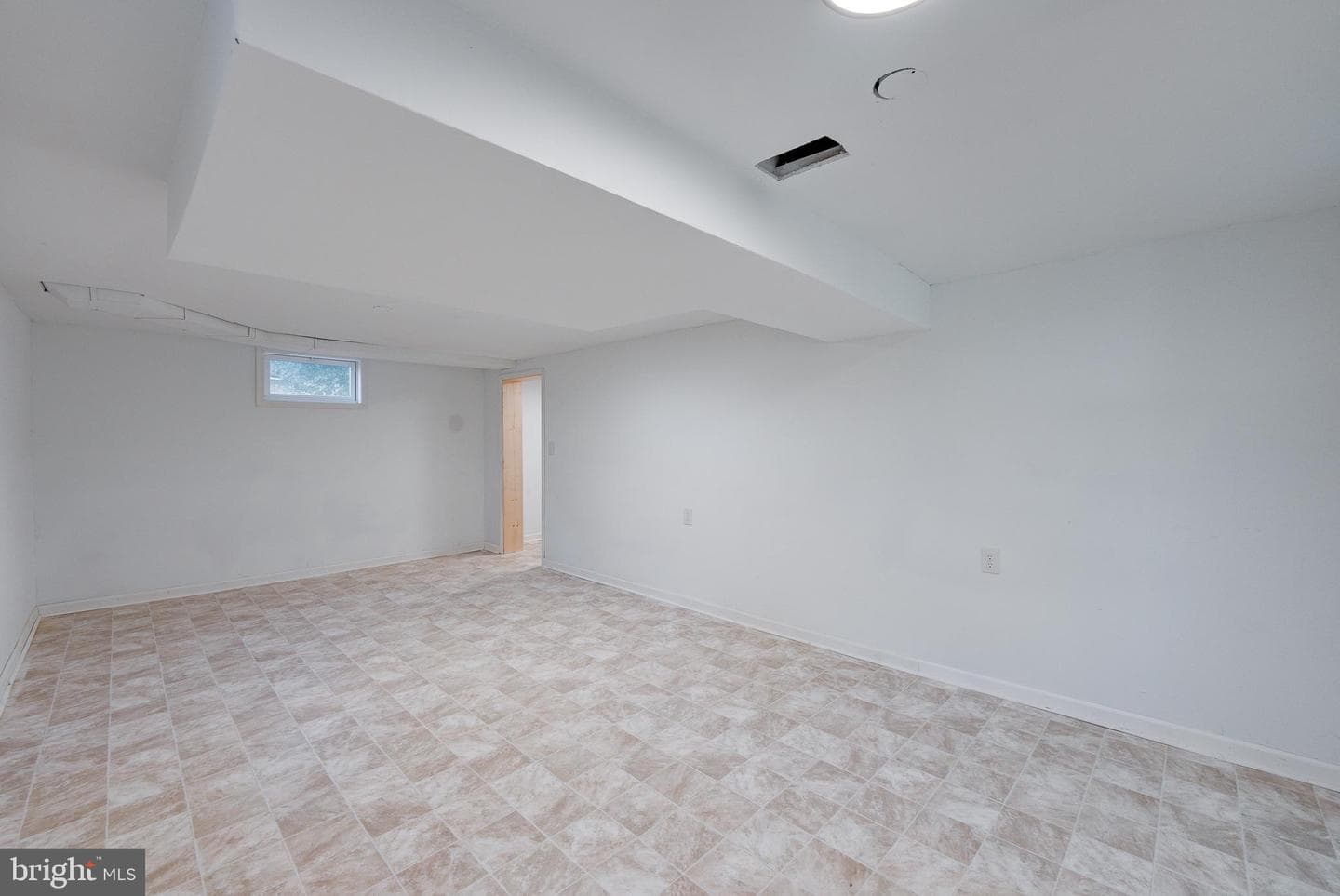 24049 Village Road photo 41