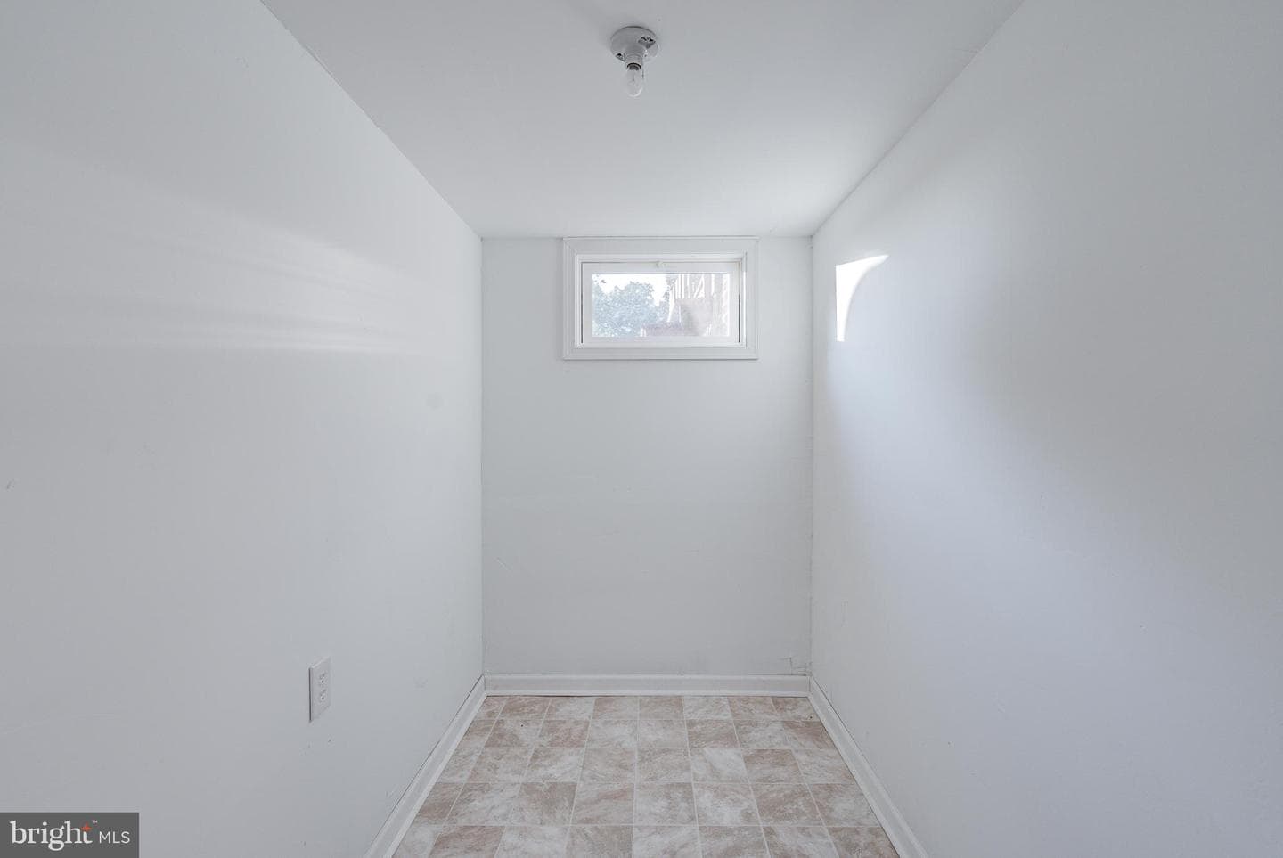 24049 Village Road photo 42
