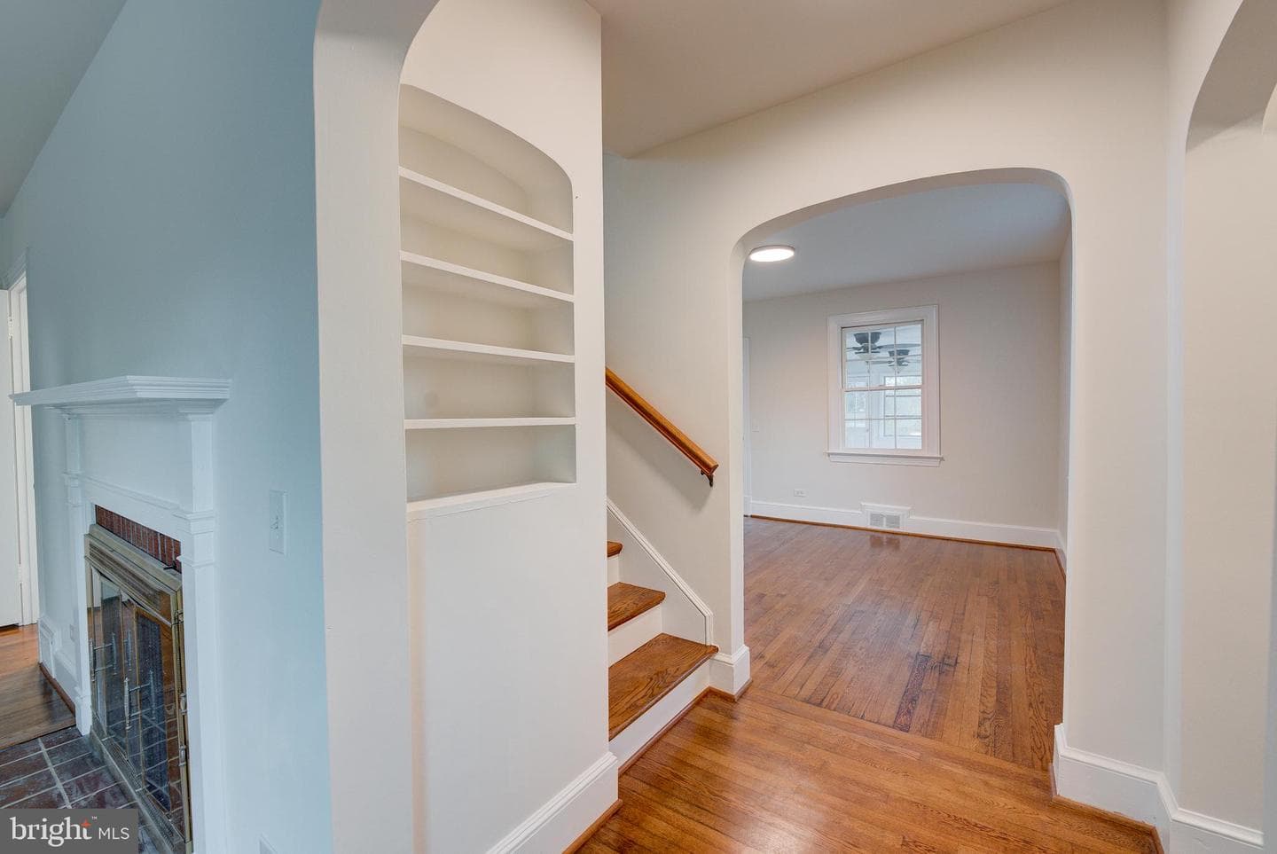 24049 Village Road photo 7