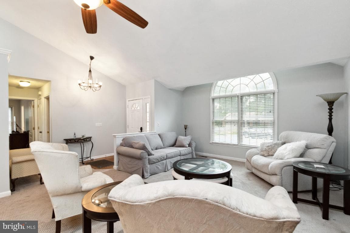 4004 Lakeview Parkway photo 4