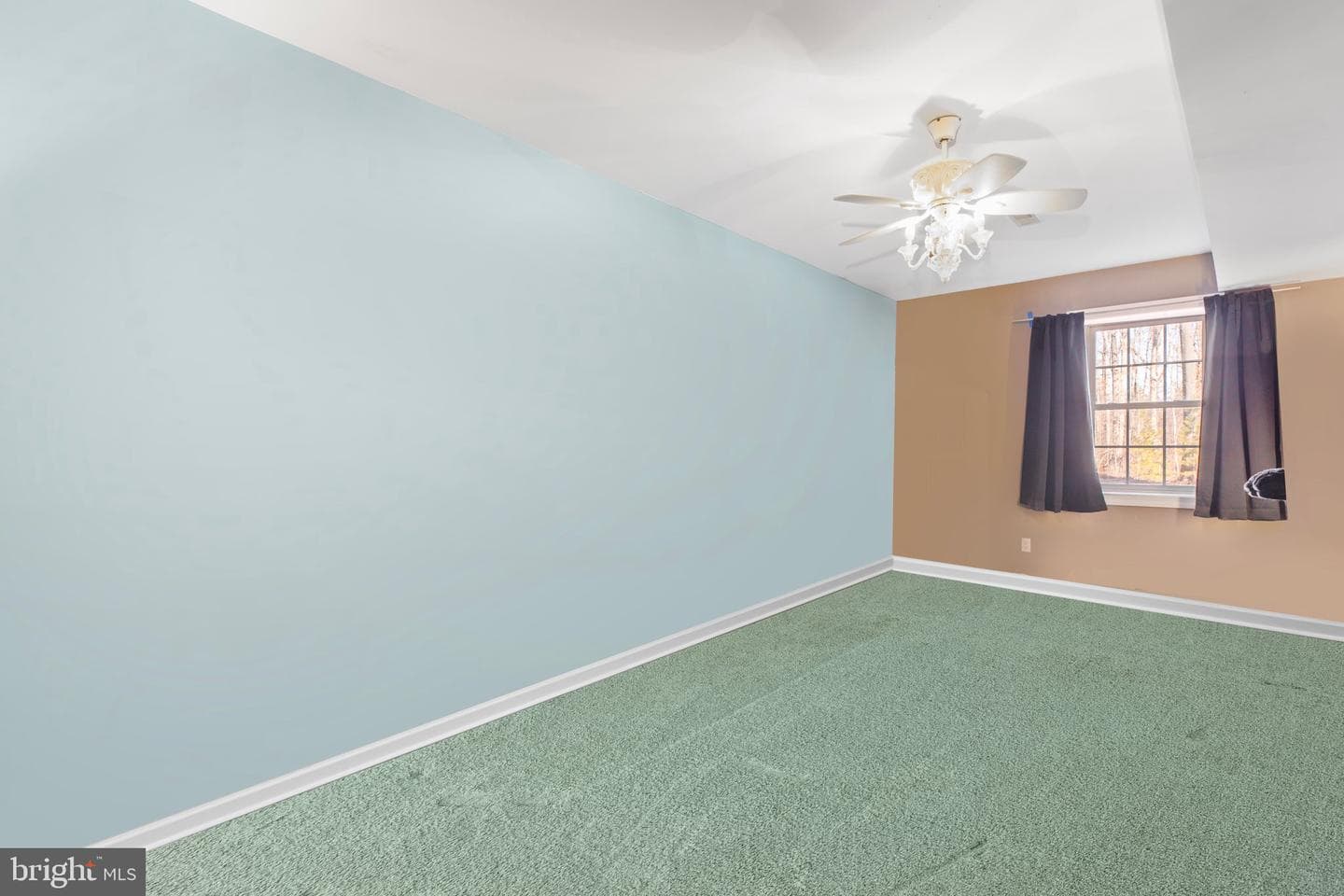 33227 Colonial Lane photo 46