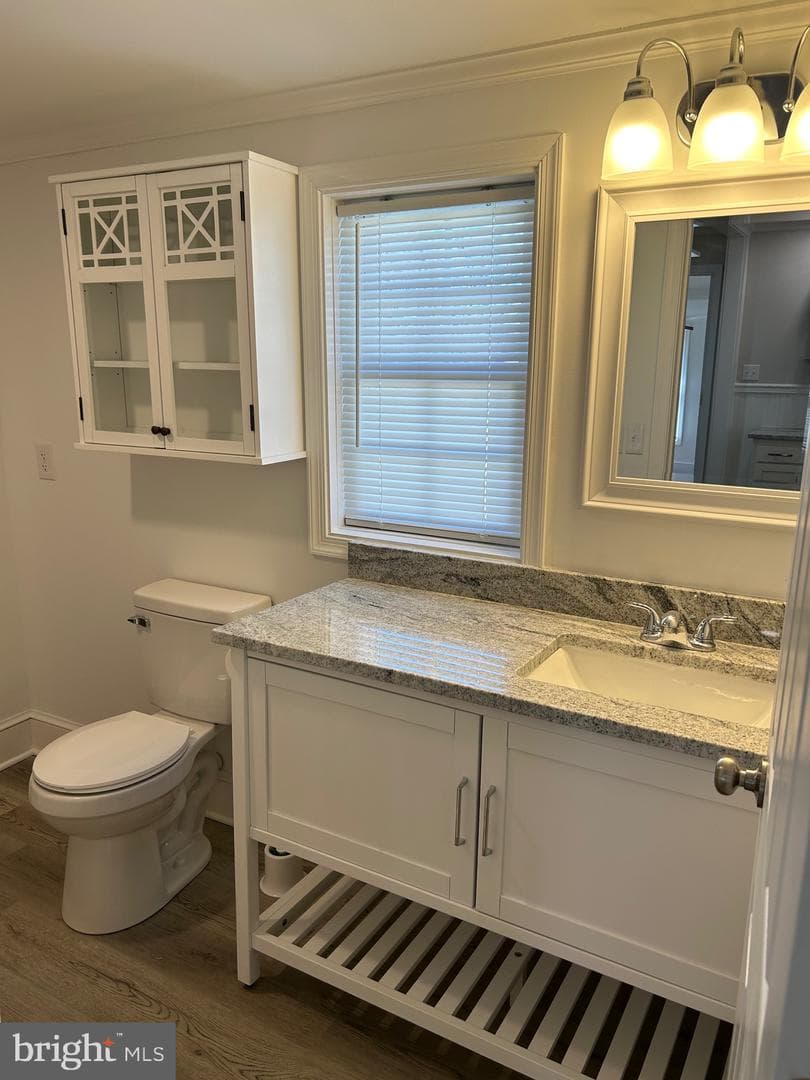 300 Belleview Avenue photo 14