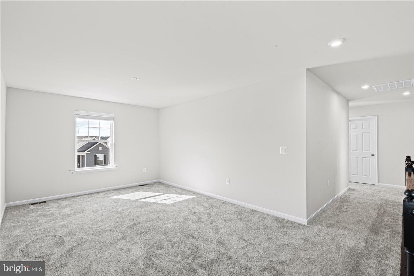 407 Meadows Drive photo 13