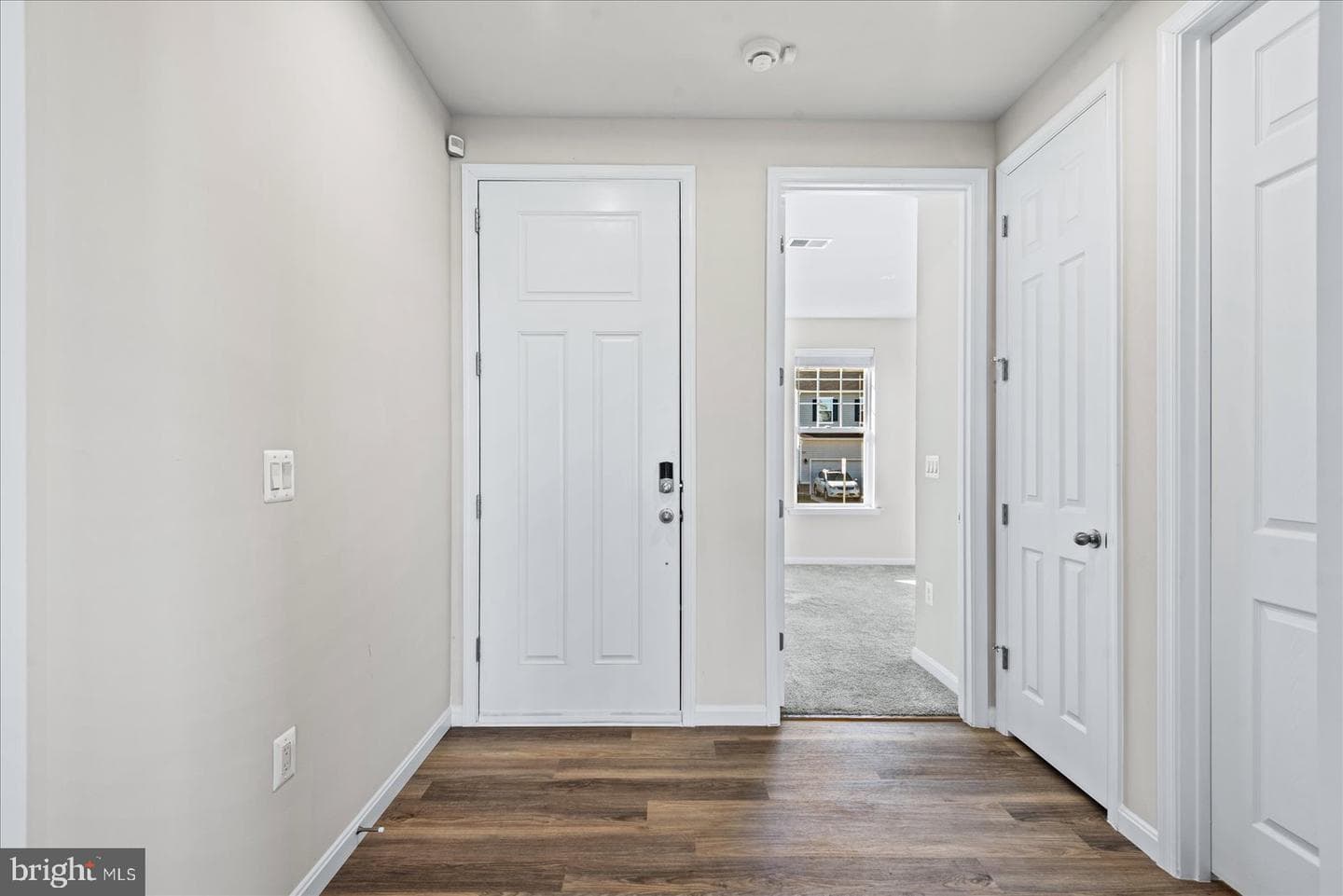 407 Meadows Drive photo 3