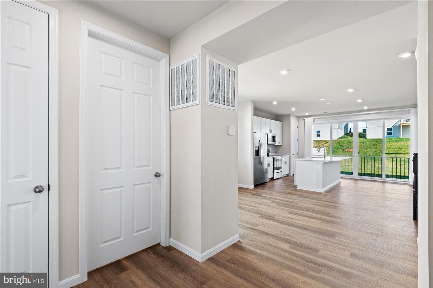 407 Meadows Drive photo 6