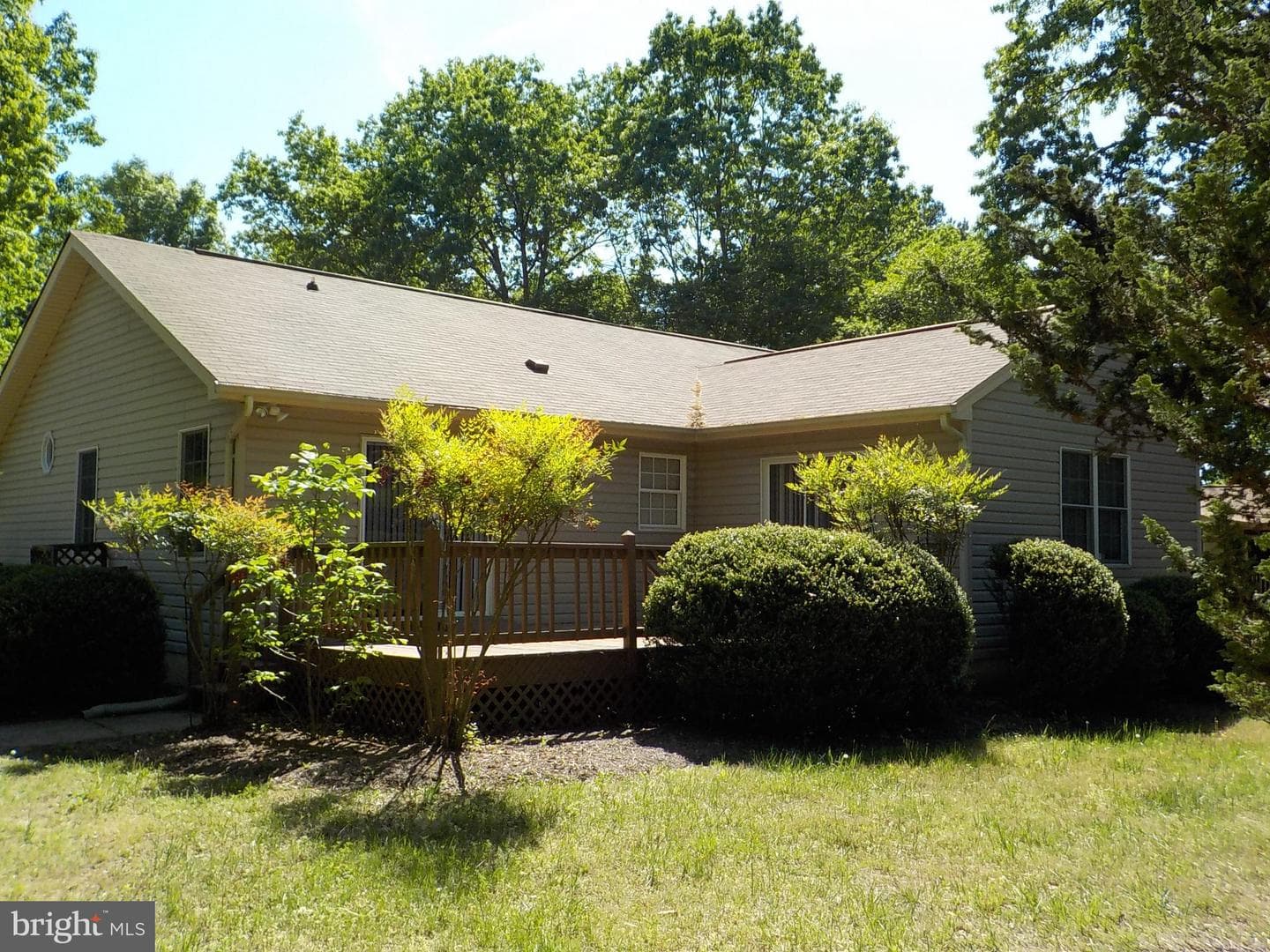521 Mt Pleasant Drive photo 2