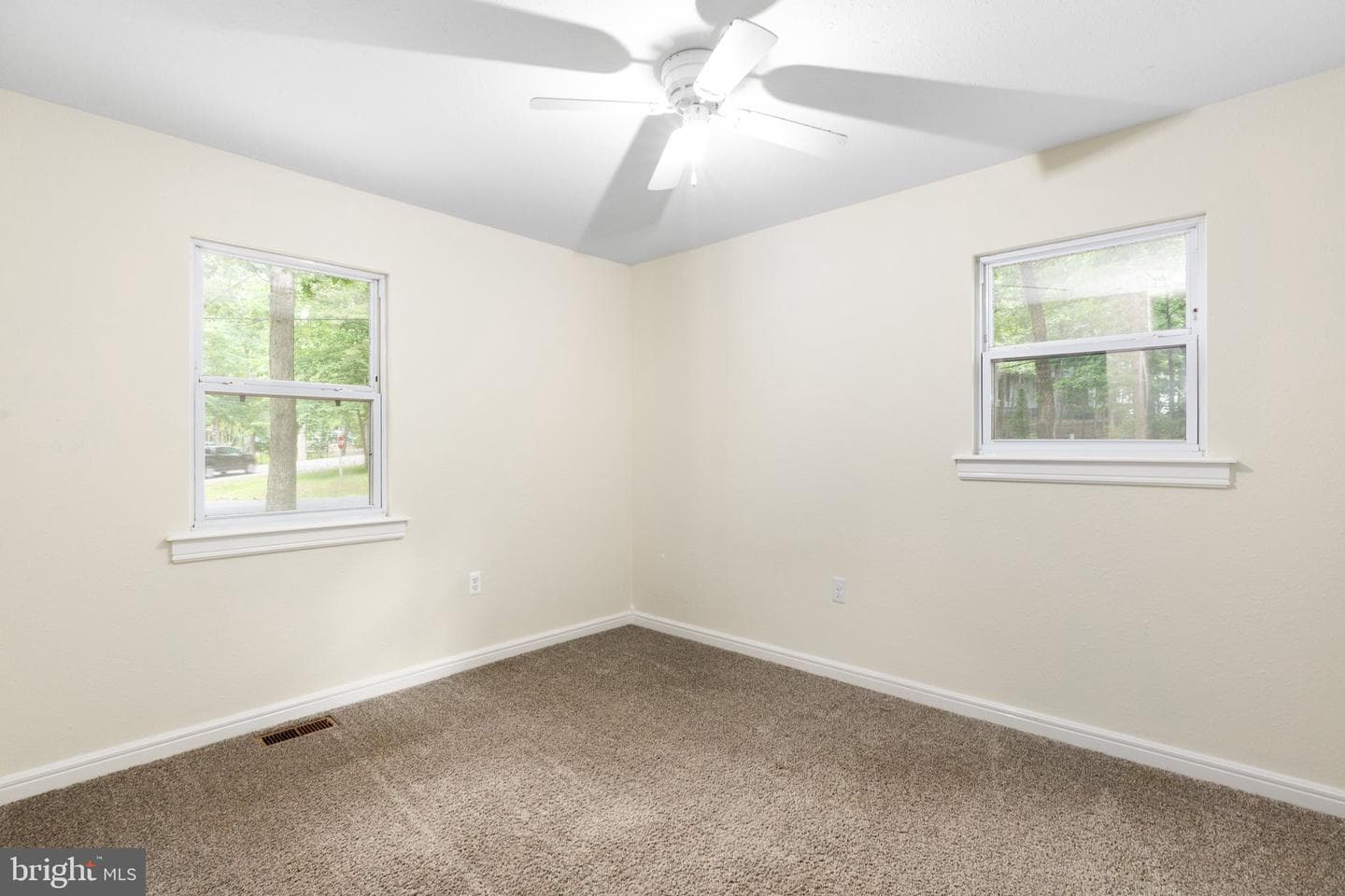 100 Creekside Drive photo 21