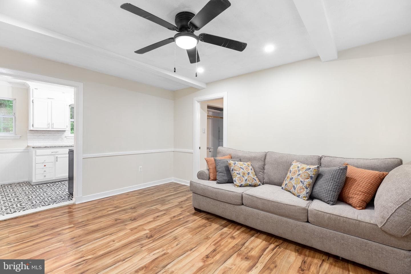 100 Creekside Drive photo 6