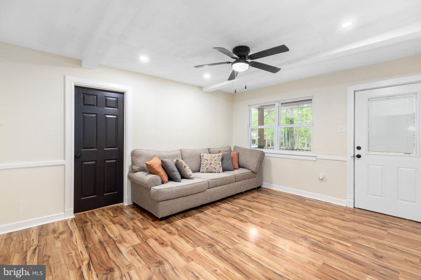 100 Creekside Drive photo 8