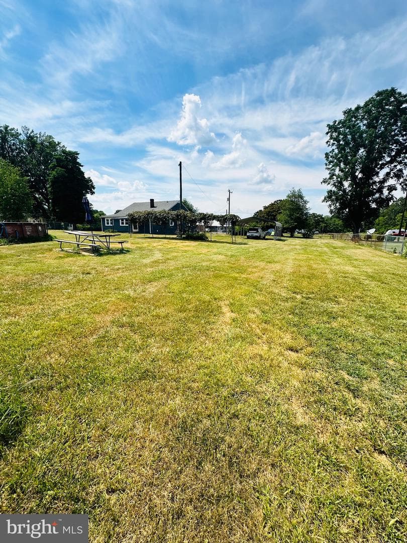 23334 Village Road photo 10